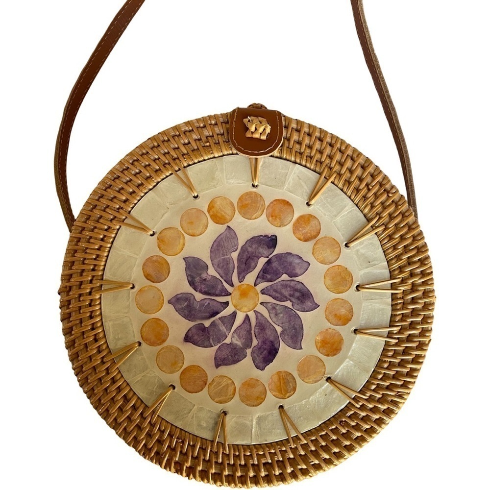 Unbranded Rattan Round Mandala Bag with mother of pearl inlay features - Picture 2 of 11